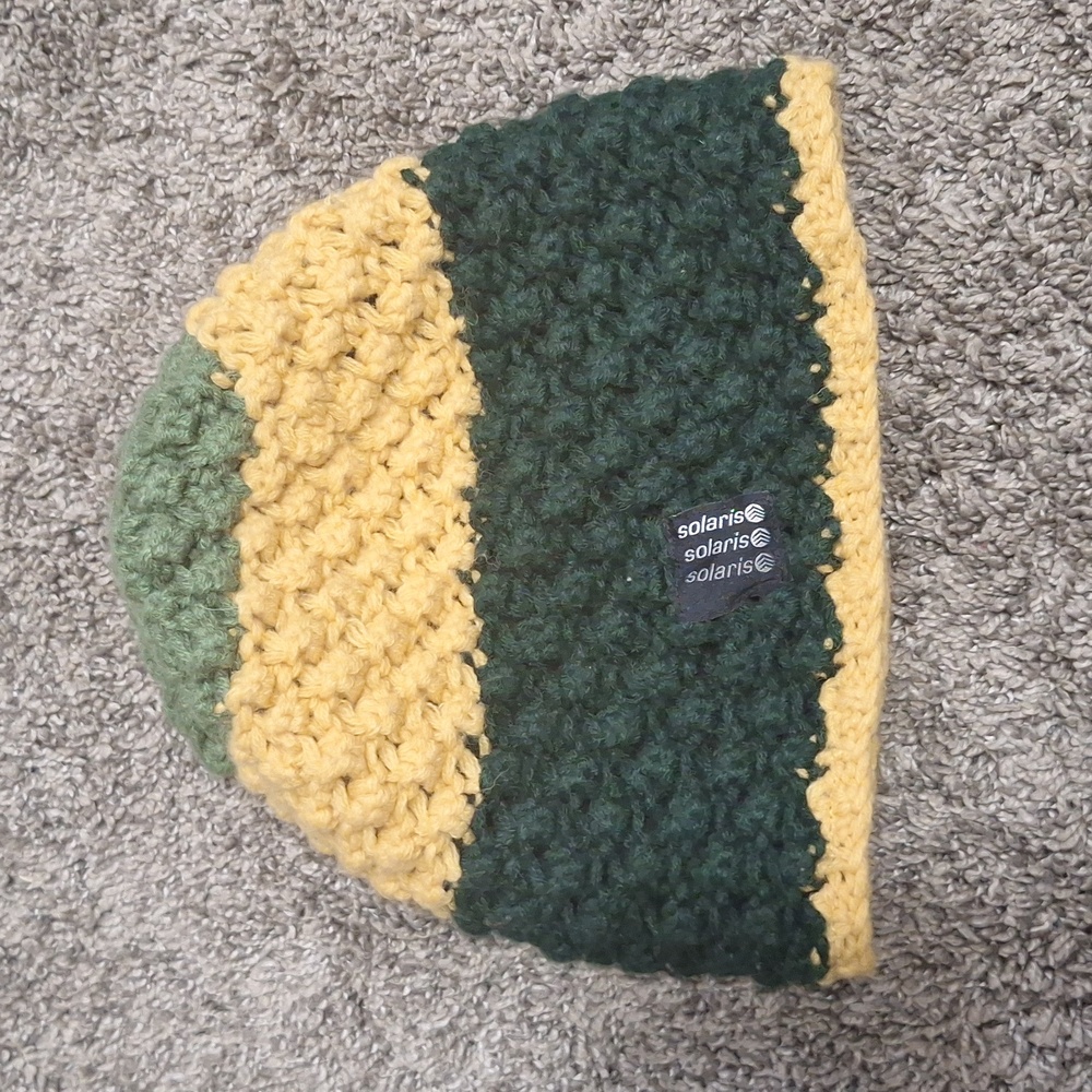 Solaris wool blend crochet beanie - lined - green/gold